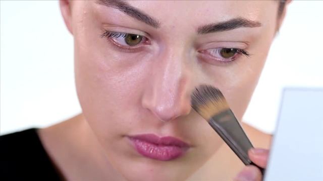 Make-up tutorial: How to prepare a perfect make-up base