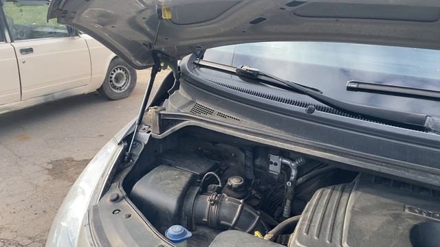Газовые упоры капота Pneumatic для Hyundai H1 II 2007-2018/Grand Starex 2007-2018
