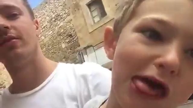 А у меня все зубы выпали