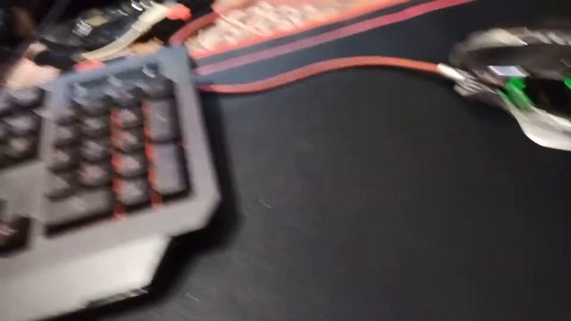 Обзор LED коврика под мышку