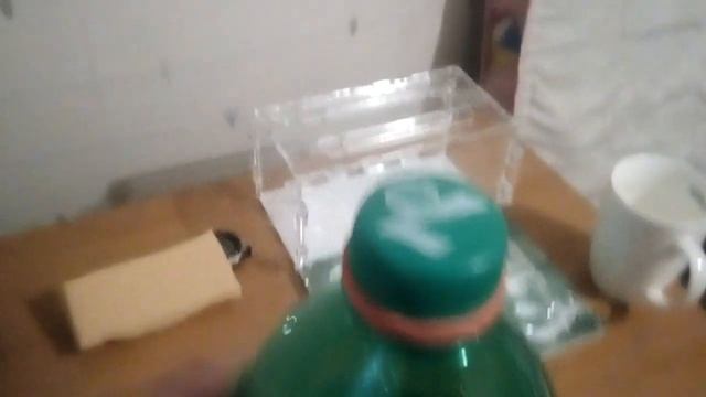Лайфхак как открыть бутылку если она крепко закрыта!)