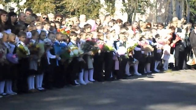Государственный гимн на школьной линейке 1 сентября! #ГужевTV