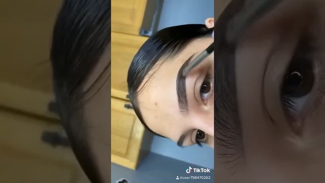 Как правильно накрасить брови?❤️