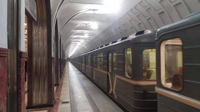 metro Moscow, Green Line, Mayakovskaya station - interior view, departure of the train, passengers