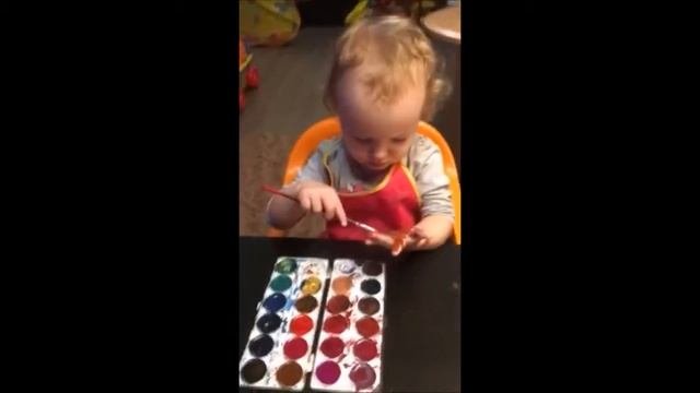 Рисование пальчиками и ладошками Handprint Бабайка. Пальчиковые краски