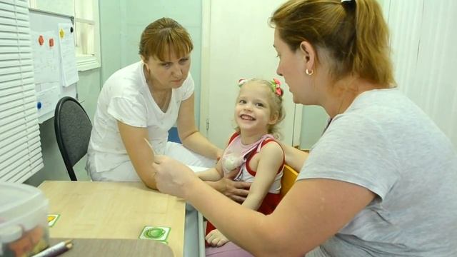 Видео занятие дефектолога с ребенком с ДЦП. Дефектология. Учебный центр Зорго