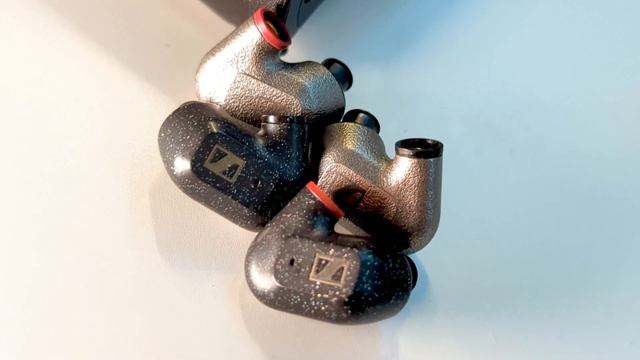 Sennheiser IE 300 vs IE 600