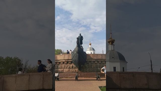 Памятник Афанасию Никитину, Тверь #прогулкипотвери #россия #тверь #тверскиезарисовки #лето #никитин