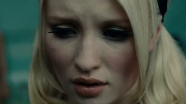 Emily Browning - Sweet Dreams.mp4