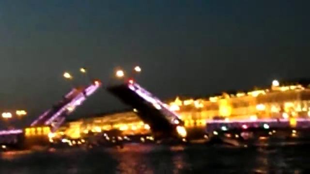 Развод Дворцового моста))