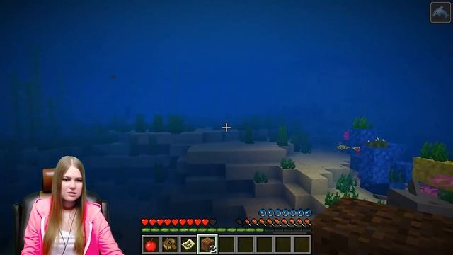 ДЕВУШКА ИГРАЕТ В MINECRAFT, ИЗУЧАЕМ НОВЫЙ МИР|⛏Minecraft? #2.