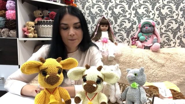 СВЯЗАЛА ЗА НЕДЕЛЮ..ЗАЙКИ..КОТИКИ..И НОВЫЙ МАСТЕР КЛАСС НА НОВУЮ ИГРУШКУ..