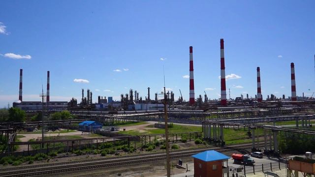 "Стальной город в степи": фильм об Оренбургском газоперерабатывающем заводе