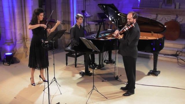B. Martinů - Sonatine H.198 Pour Deux Violons Et Piano