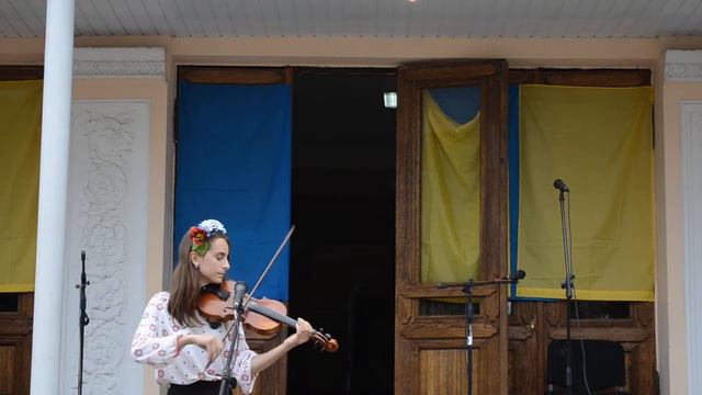 Vally Light - Someone like you /Конотоп. Концерт. 28.06.16/ (violin cover)