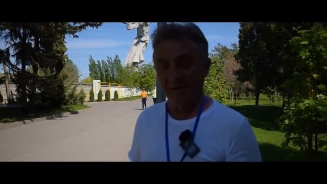 СТАТУИ ВЕЛИКАНЫ или КТО УКРАЛ КОЛОССА