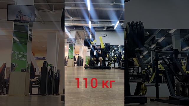 Вертикальная тяга одно рукой 110 кг на 17 раз. РЕКОРД!!!
