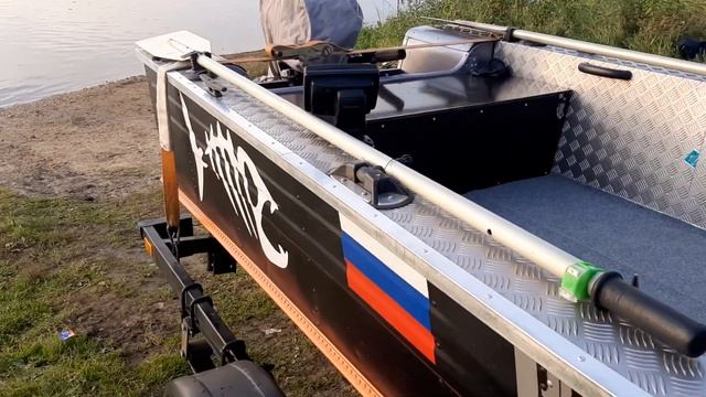 Лодка Воронеж, мотор Тохатсу 18.