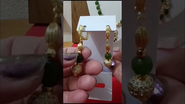 Комплект ручной работы из халцедона