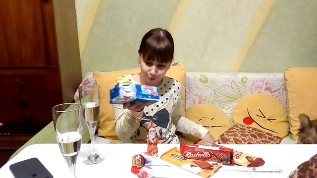 Что ж мне подарил дед мороз?