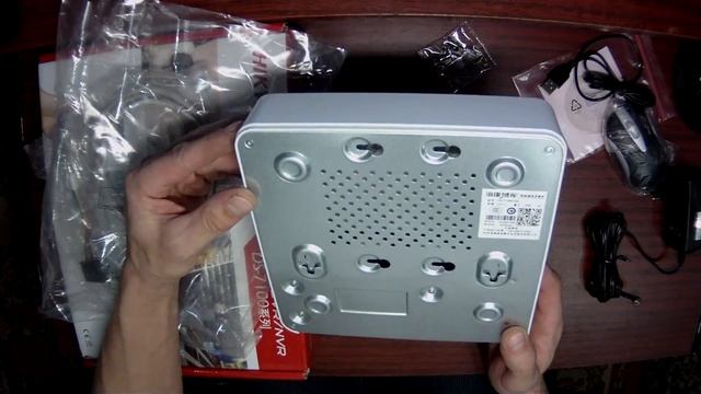 IP регистратор Hikvision NVR DS-7108N-SN 8ch. Распаковка, краткий обзор меню и Web-интерфейса.