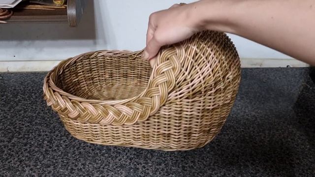 плетеная люлька для кукол