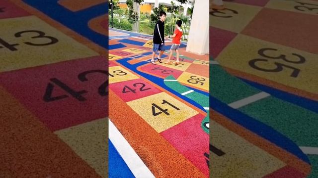 Bring Your Own Dice Snake ? and Ladder ? Game