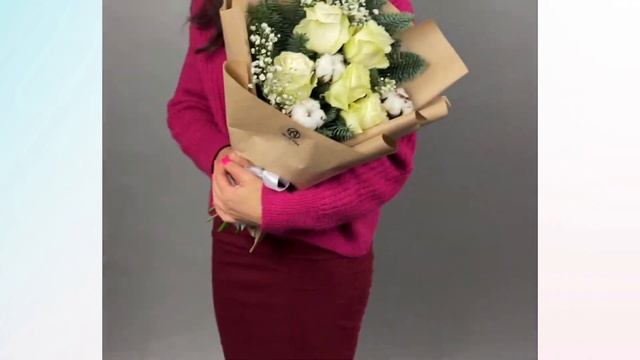 Зимний букет с белой розой Эквадор   М в корейской упаковке
