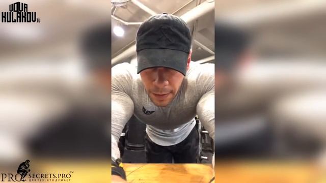 Антон Антипов IFBB Pro Men's Physique. Тренировка рук. Anton Antipov hand training