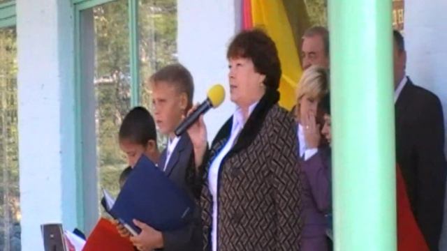 2010 фильм - Первое сентября в школе № 1 р-п Новая Майна16 ггб