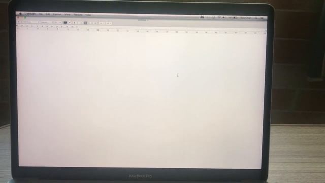 MacBook Pro 2017 - Black horizontal lines on top of display / screen