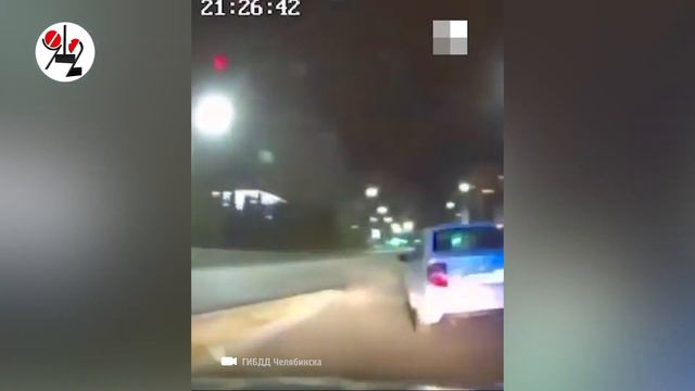 Бухой, удирая от погони, побил 2 машины. Real video