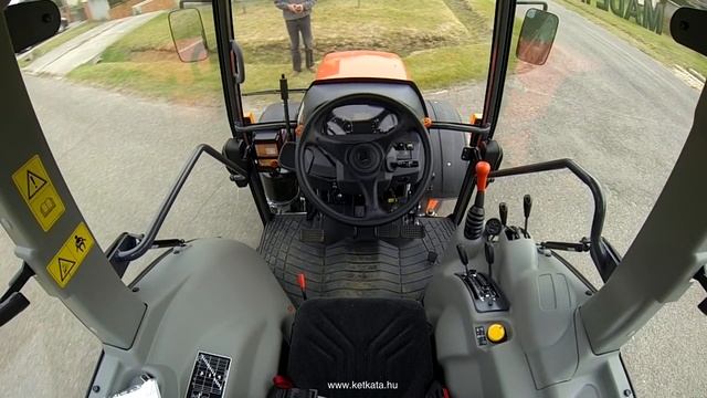 Kubota M8540N Távirányítóval / With remote control