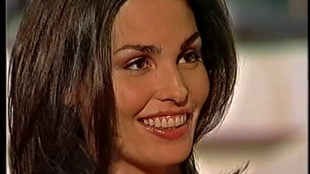 INES SASTRE CANTA A SANREMO 2000 DIRETTA DA LUCIANO PAVAROTTI