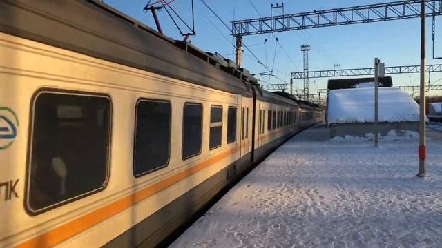 ЭД4М-0445 ЦППК Перекраска Наше Подмосковье На станции Перово
