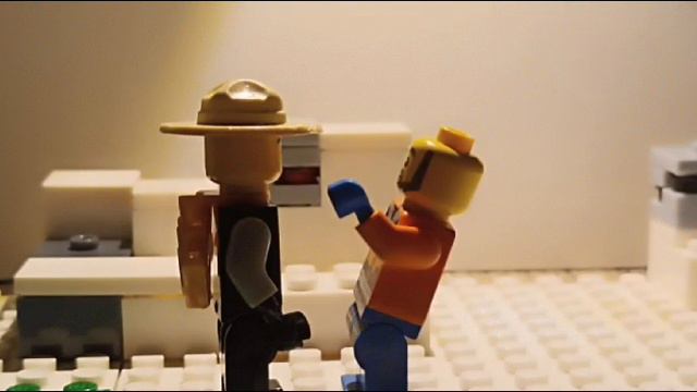 Не стоит ссориться с друзьями. Лего-история про друзей .