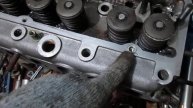 гбц змз402 облом болта крышки клапанов вставышь