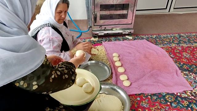 Delicious bread | aunt and grandmother made the most delicious and easiest walnut bread