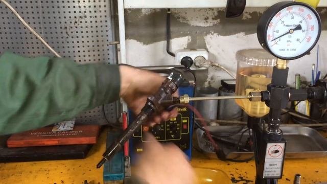 часть 31 Пежо 607 2.2 тд Проверка форсунок на стенде
