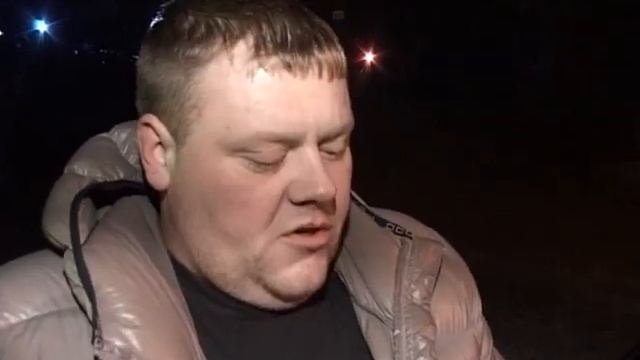 Мотоцикл на полном ходу влетел в легковой автомобиль