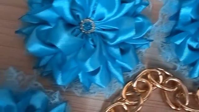Банты в школу на 1 сентября.Вот такая необычная школа!Заказ.