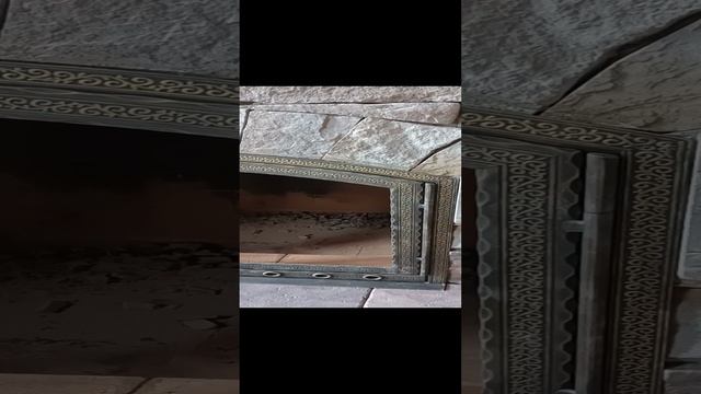 Каминная дверка.