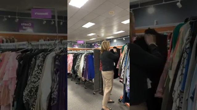 Plus Size Live With Jen And Emily! Everything Is 25% During The Live Only- Happy Shopping!