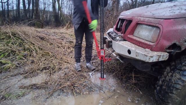 Test stopki pod Hi-lift Suzuki Vitara off road