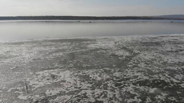 Прогулка по реке Волга / пришла весна / город Самара / Russia