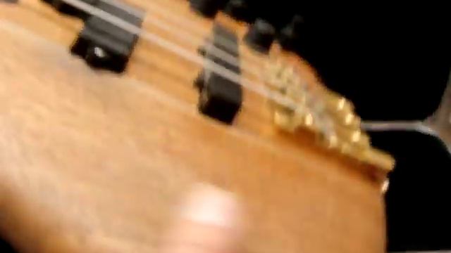 Ibanez SDGR Prestiege Bass Guitar detail