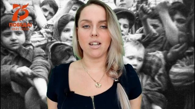 Студент КМТ   Екатерина Марычева читает отрывок из пьесы Коростылева 