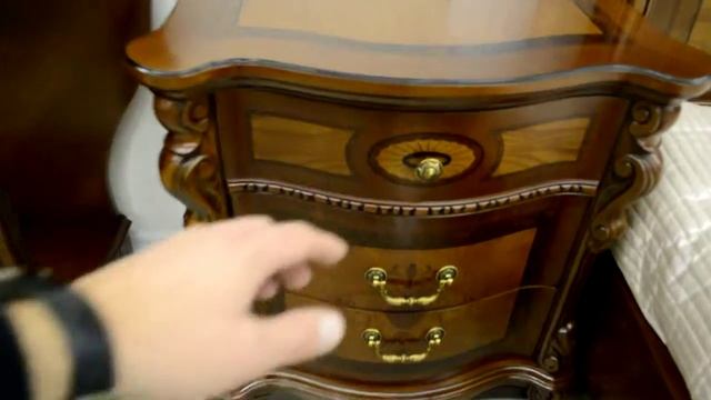 Мебель Ангелина Китай ANGELINA (Carvelli). Тумба прикроватная  AN220 ANGELINA (Carvelli).