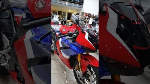 HONDA CBR1000RR R SP 2020 // Promoto Ginossatis