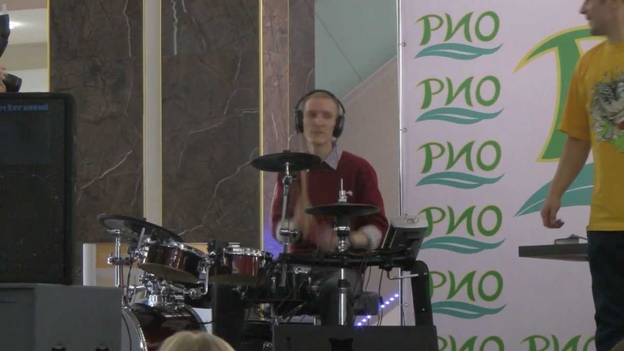 Good Foot в ТРЦ РИО - Magic dance (17:50 28.12.2012)